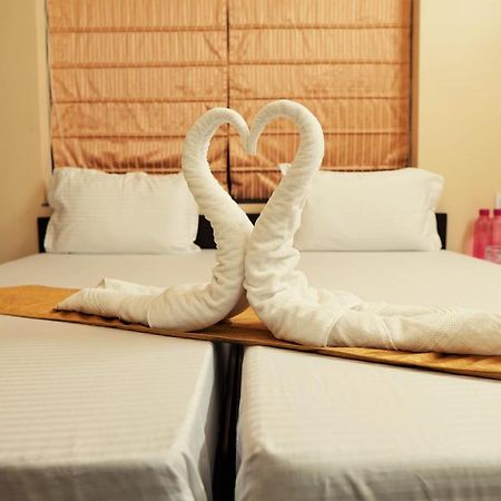 Rama Golden Root New Town Hotel Kolkata Ngoại thất bức ảnh
