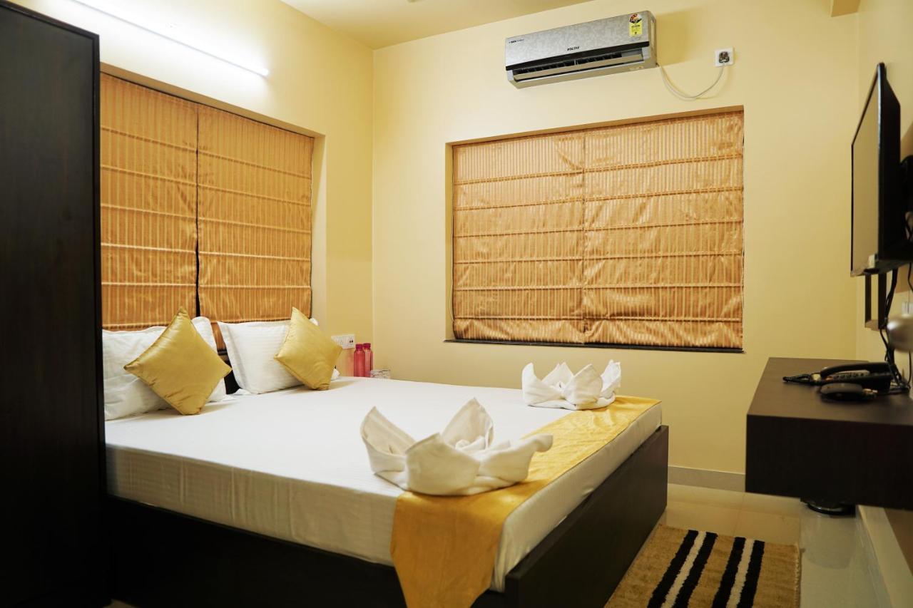 Rama Golden Root New Town Hotel Kolkata Ngoại thất bức ảnh