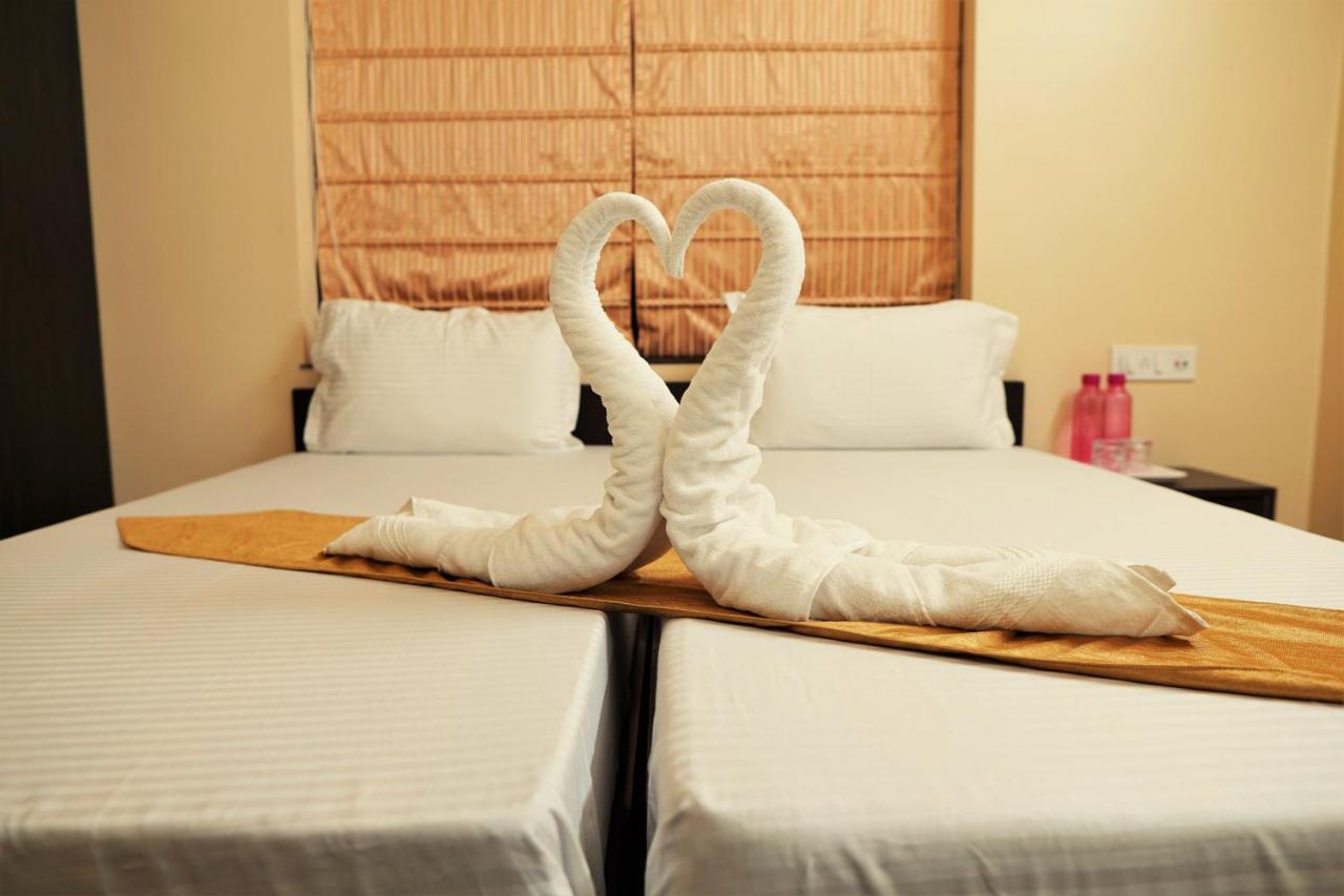 Rama Golden Root New Town Hotel Kolkata Ngoại thất bức ảnh