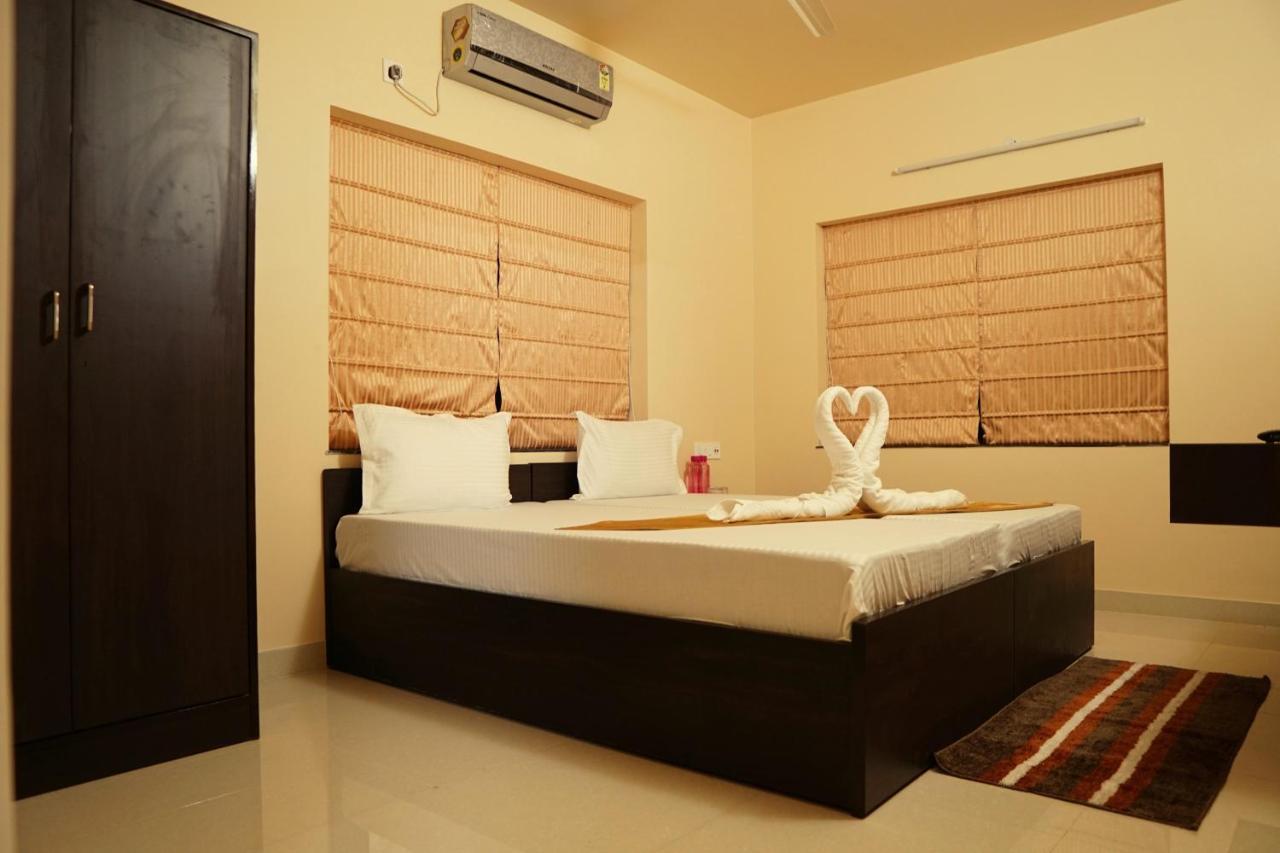 Rama Golden Root New Town Hotel Kolkata Ngoại thất bức ảnh