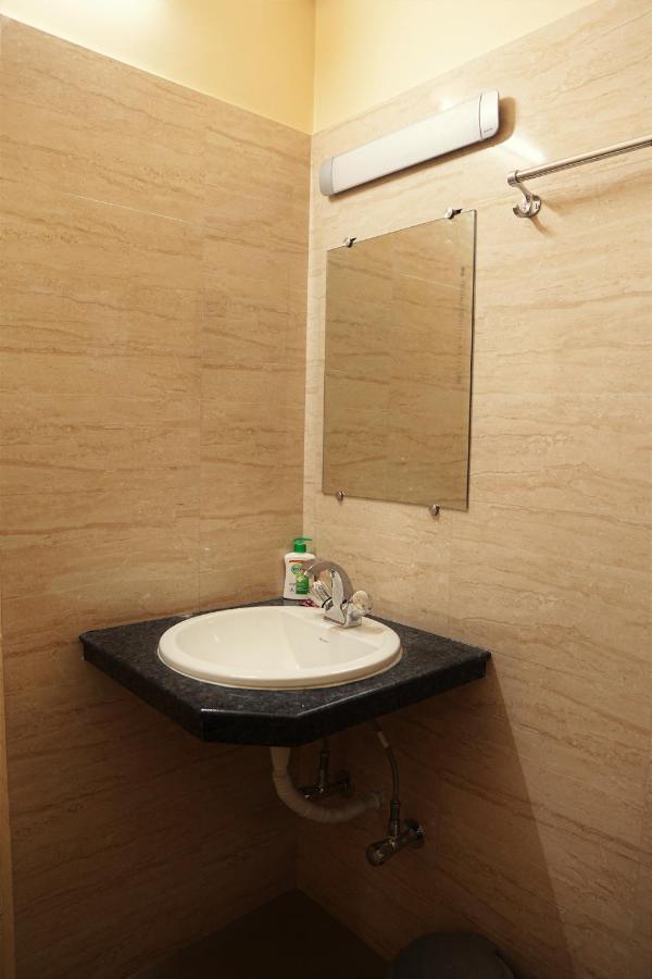 Rama Golden Root New Town Hotel Kolkata Ngoại thất bức ảnh