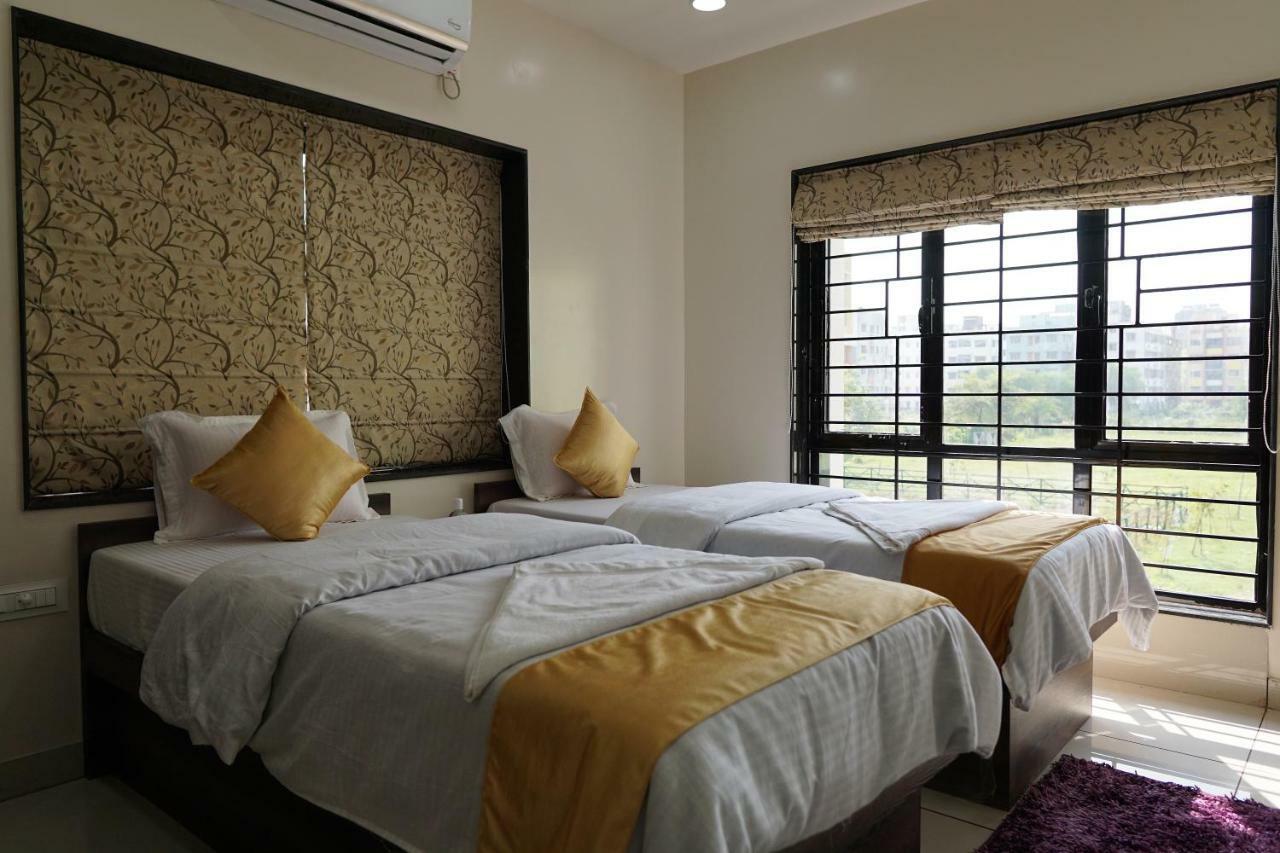 Rama Golden Root New Town Hotel Kolkata Ngoại thất bức ảnh