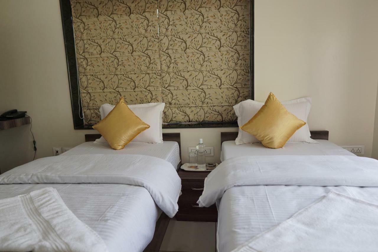 Rama Golden Root New Town Hotel Kolkata Ngoại thất bức ảnh