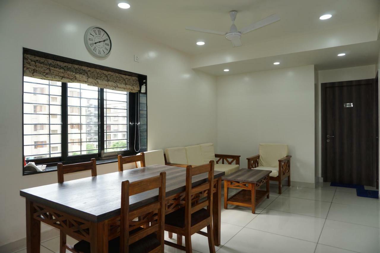 Rama Golden Root New Town Hotel Kolkata Ngoại thất bức ảnh